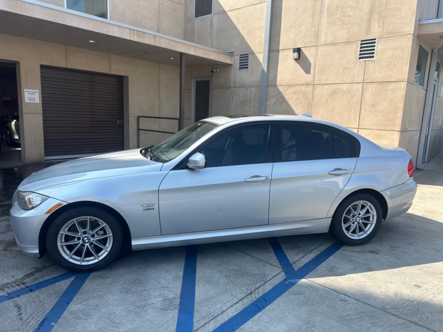 2010 Silver Metallic /Black BMW 3-Series 328i xDrive (WBAPK5C57AA) with an 3.0L L6 DOHC 24V engine, Automatic transmission, located at 30 S. Berkeley Avenue, Pasadena, CA, 91107, (626) 248-7567, 34.145447, -118.109398 - Photo#1